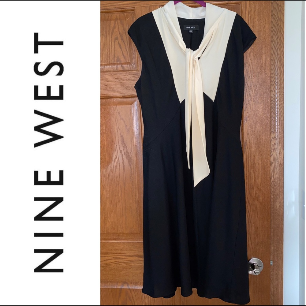 EUC Nine West Size 16 Black Retro dress with Cream Tie